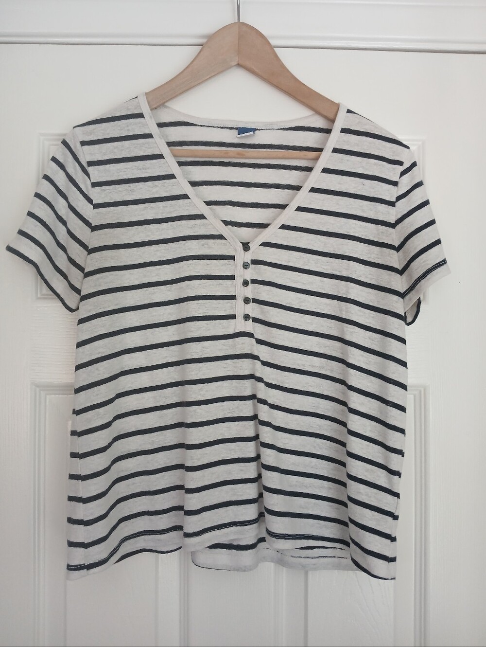 Old Navy Women’s Striped V-Neck Button Detail Tee - Black & White